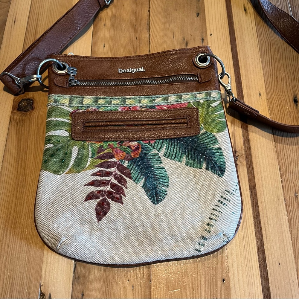 Crossbody bag